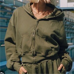 Daily Drills Cropped Hoodie XS/S